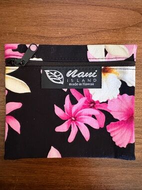 NANI ISLAND Made in Hawaii Tropical Floral Print Coin Purse